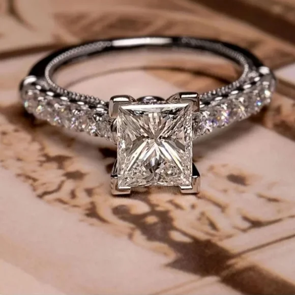 SOLD SOLD Stunning Engagement Ring S6 - Picture 1 of 5